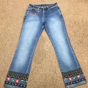 Embroidery caramba jeans
